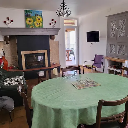 Maison De Louna Apartment